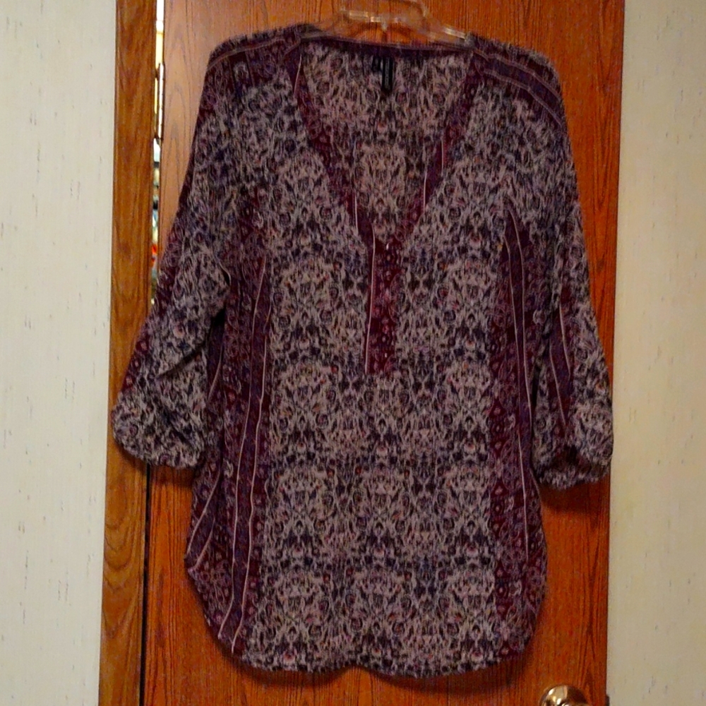 Women's lightweight polyester top